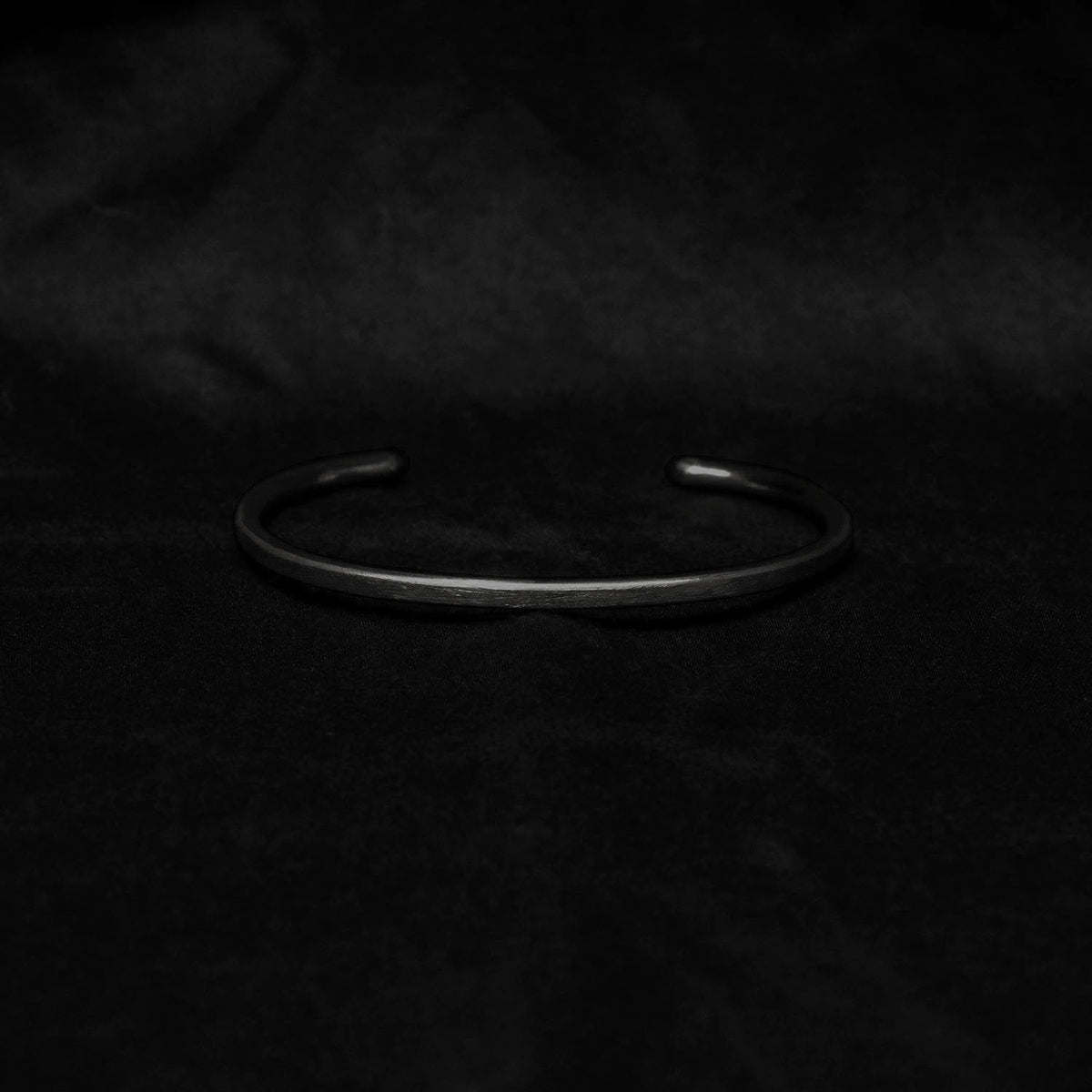 LIGHT Bangle — 10K Bitter Gold